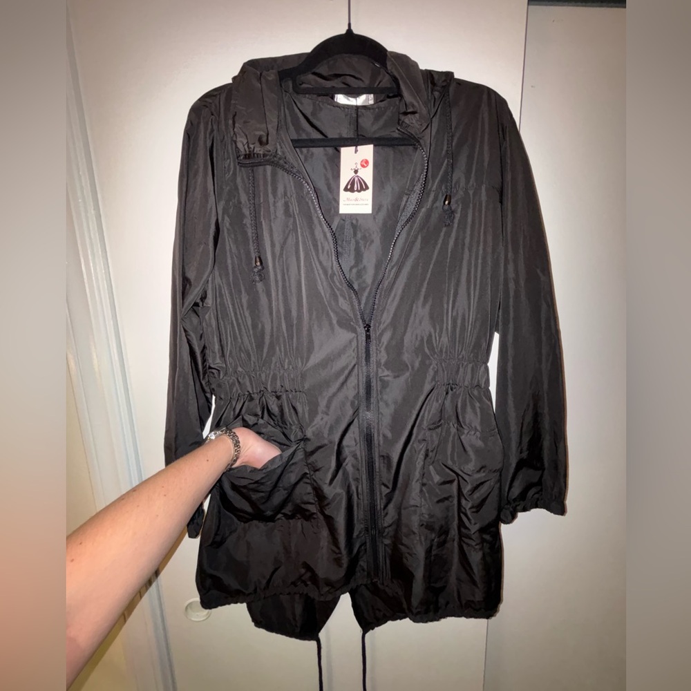 Water Resistant Women's Black Hooded Jacket